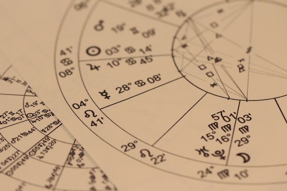 Нова статия: Домове в астрологията